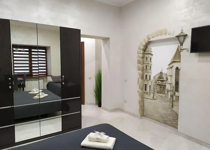 Rynok 25 Elite Center Львов